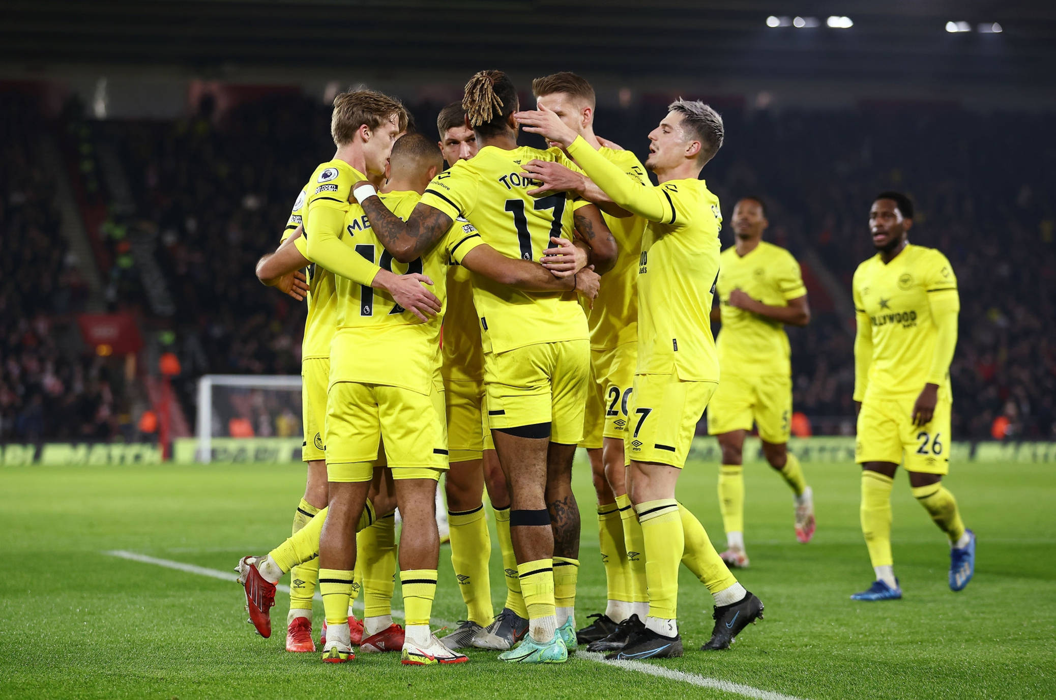 前场断球的 前场断球的